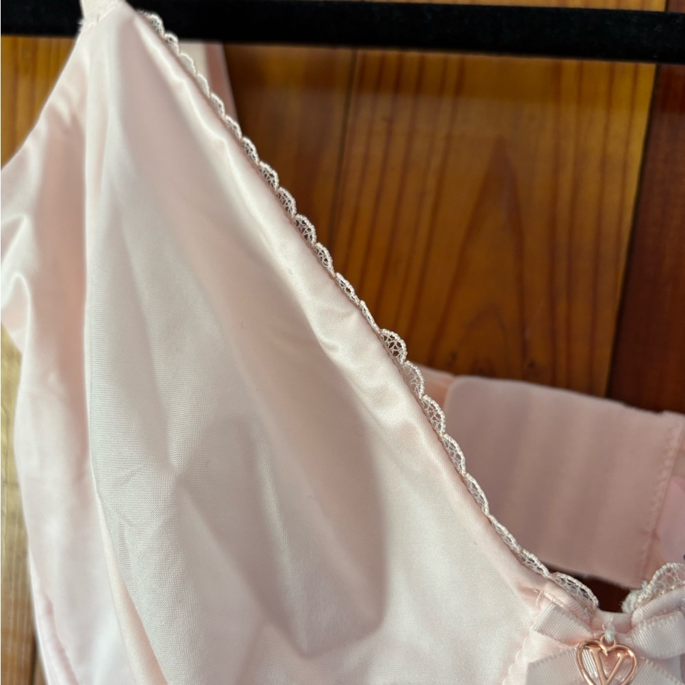 NWOT Victoria’s Secret Women’s Light Pink Unlined Demi 34G Bra - Picture 6 of 10